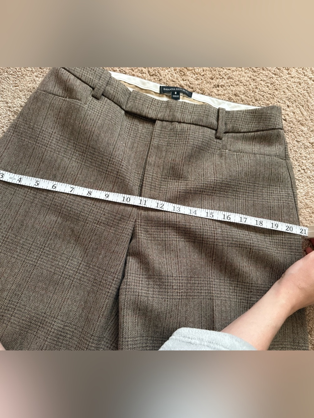 Banana Republic Women’s Wide-Leg Plaid Dress Pants in Brown - Picture 8 of 9